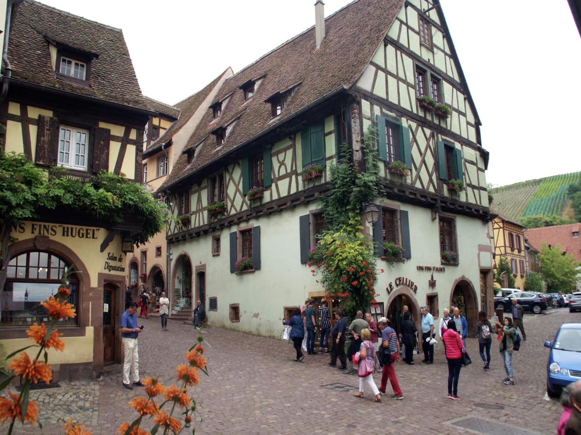An In A 17th Century Wine Grower S House Appartement